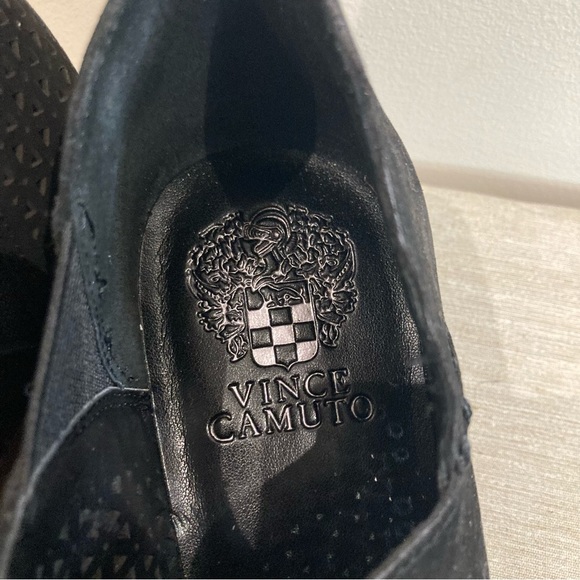 VINCE CAMUTO Sz 9.5 Derindia  Ankle Booties Laser Cut Design Western Style - Picture 5 of 12